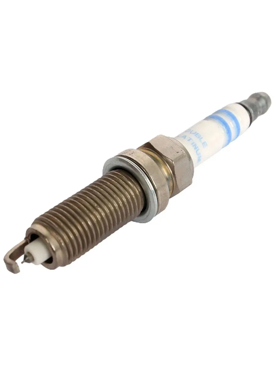 Свеча зажигания NISSAN Qashqai J10 07-14, X-Trail T31 07-15; RENAULT Fluence 09-17, Megane III 08-16 (3439) BOSCH, артикул 0 242 135 524 — фото автозапчасти