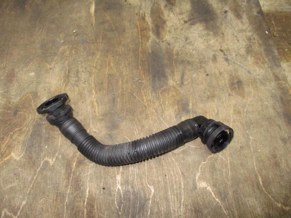 Патрубок Volkswagen, артикул .03L103499С — фото автозапчасти