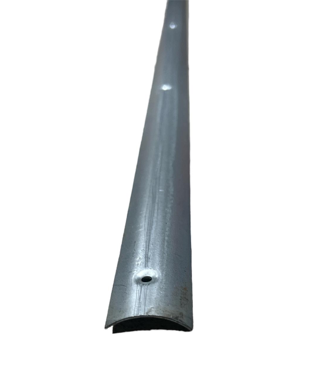 Профиль облицовочный дорожки пола (ПК 02109-6) ПАЗ, артикул 3205-5109076-01 — фото автозапчасти