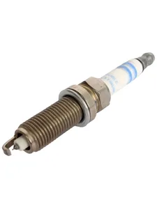 Свеча зажигания NISSAN Qashqai J10 07-14, X-Trail T31 07-15; RENAULT Fluence 09-17, Megane III 08-16 (3439), артикул 0 242 135 524