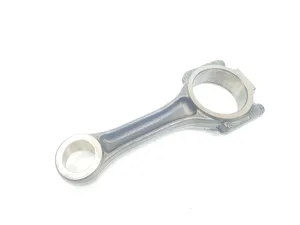 Шатун, артикул .04L105401А