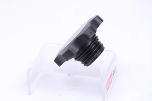 Крышка маслоналивной горловины дв. Chrysler, артикул 0-53010656АА