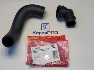 Патрубок радиатора GM, DAEWOO, (МКПП) правый, с соеденительной муфтой EPDM. 95390894 "ROSTECO" — ракурс 2