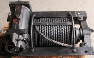 Лебедка УАЗ 315195 " Хантер" 9,5 lbs серия "HUNTER" 12V, 4310 кг, 265:1 с чугунным клюзом, артикул 292400-4501010-01
