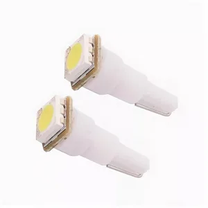 Автолампа W1,2W, 12V, W2,0х4,6d, (светодиод T5-02 1SMD) белый 0.18W 10lm. 902402 "Nord YADA" — ракурс 1