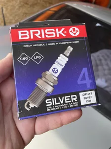 Свеча DOR15YS-N (1302). Skoda, VW, Seat, (1 шт). "Brisk" SILVER