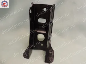 Правый кронштейн правого вещевого ящика, артикул .L1573052600A0