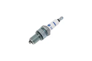 Свеча L17-J (1318). ГАЗ 3102, 3110, 31105 с двигателем 4062, /блистер цена за 1 шт/. "Brisk" Classic